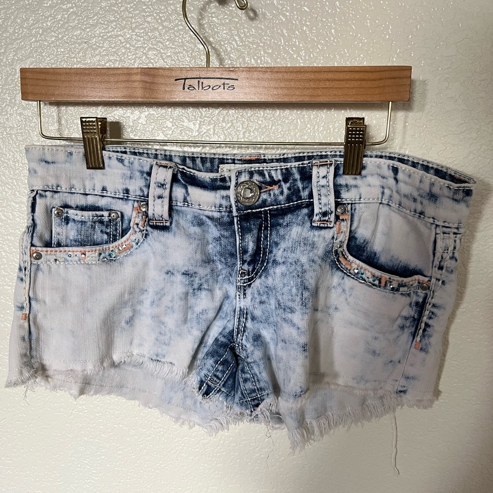 Daytrip Gemini Shorts